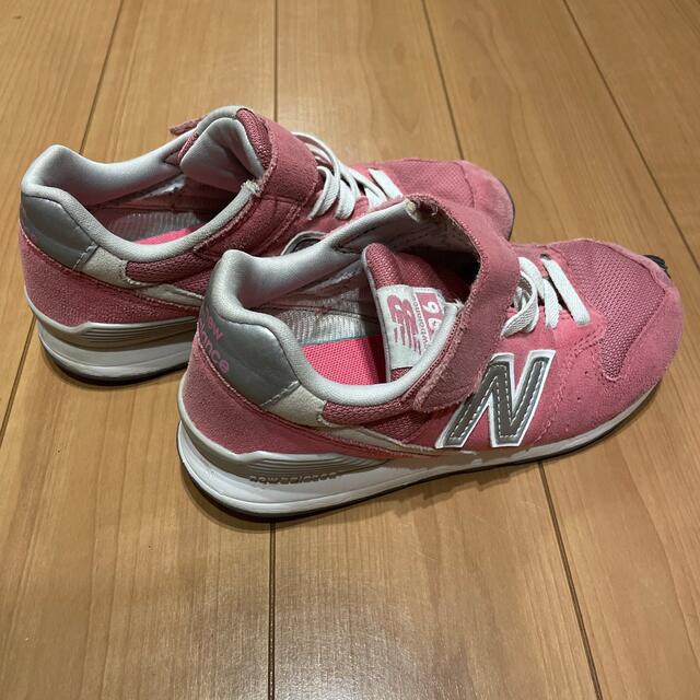 New Balance(ニューバランス)のニューバランス18㌢ キッズ/ベビー/マタニティのキッズ靴/シューズ(15cm~)(スニーカー)の商品写真