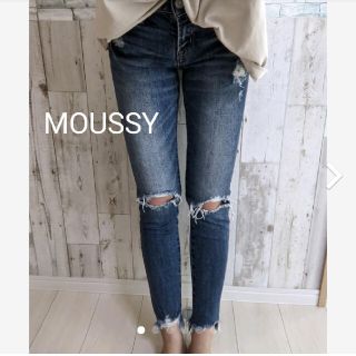 マウジー(moussy)のmoussy ダメージデニム  切りっぱなし  アンクル丈  フリンジ(デニム/ジーンズ)