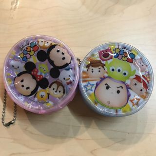 ディズニー(Disney)のディズニー　ツムツム　ビニール円形ポーチ　ピンク　ブルー　2点セット　プライズ(キャラクターグッズ)