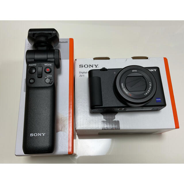 SONY(ソニー)の【値下げ】SONY ZV-1G SHOOTING GRIP KIT ワイド保証付 スマホ/家電/カメラのカメラ(コンパクトデジタルカメラ)の商品写真