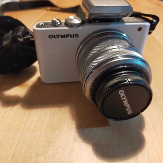 オリンパス(OLYMPUS)のOLYMPUS PEN E-pl3(ミラーレス一眼)