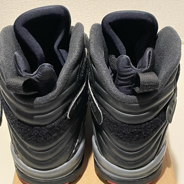 NIKE(ナイキ)のナイキ エアジョーダン8 レトロ  ブラック/ジムレッド メンズの靴/シューズ(スニーカー)の商品写真