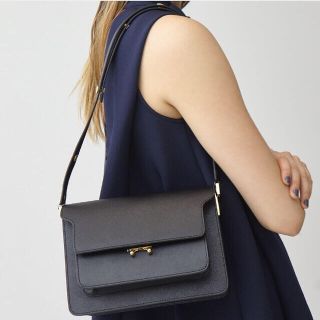 マルニ(Marni)のマルニ　ショルダーバッグ(ショルダーバッグ)