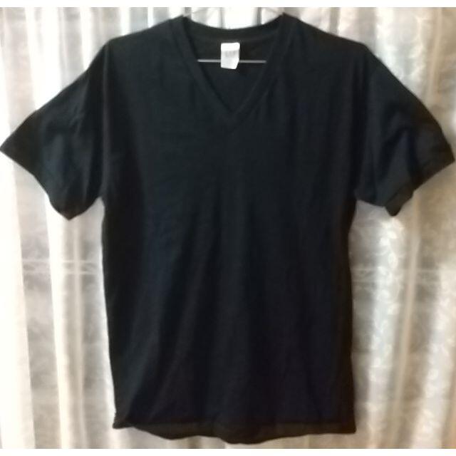 GAP(ギャップ)のGAP  メンズＴシャツ　未使用品　シンプル　ブラック　Vネック メンズのトップス(Tシャツ/カットソー(半袖/袖なし))の商品写真