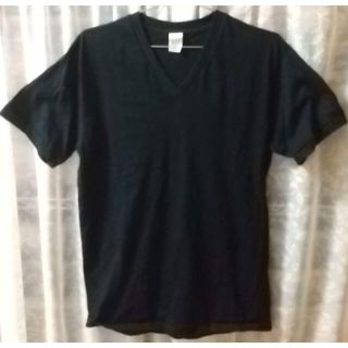 ギャップ(GAP)のGAP  メンズＴシャツ　未使用品　シンプル　ブラック　Vネック(Tシャツ/カットソー(半袖/袖なし))