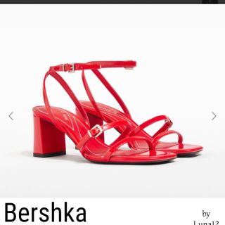 ベルシュカ(Bershka)のベルシュカ　サンダル(サンダル)