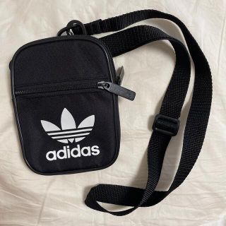 アディダス(adidas)のショルダーバッグ(ショルダーバッグ)