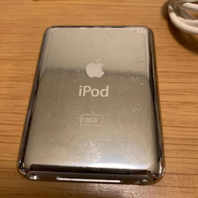 Apple(アップル)のApple iPod nano 第3世代 シルバー 動作確認済 スマホ/家電/カメラのオーディオ機器(ポータブルプレーヤー)の商品写真