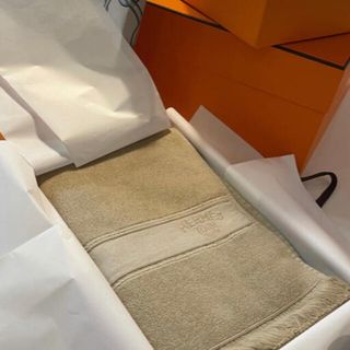 エルメス(Hermes)のHERMES ビーチタオル　サブレ✨　新品未使用(タオル/バス用品)