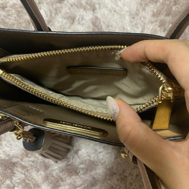 Michael Kors(マイケルコース)の1000円値下げいたしました！チャーム付き　ピンク　MICHELKORS バック レディースのバッグ(ハンドバッグ)の商品写真