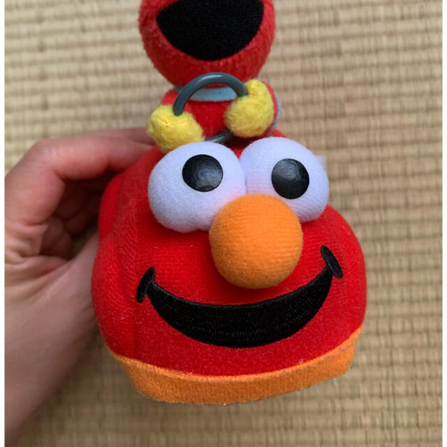 SESAME STREET(セサミストリート)の【SESAME STREET】エルモ エルモカート ぶるぶる ぬいぐるみ エンタメ/ホビーのおもちゃ/ぬいぐるみ(ぬいぐるみ)の商品写真