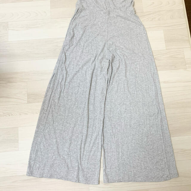 Bershka(ベルシュカ)の新品✼BershkaキャミソールオールインワンMグレー レディースのパンツ(サロペット/オーバーオール)の商品写真