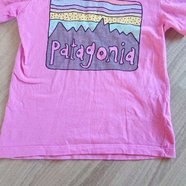 patagonia(パタゴニア)のpatagonia パタゴニア キッズTシャツ 3Tサイズ キッズ/ベビー/マタニティのキッズ服女の子用(90cm~)(Tシャツ/カットソー)の商品写真