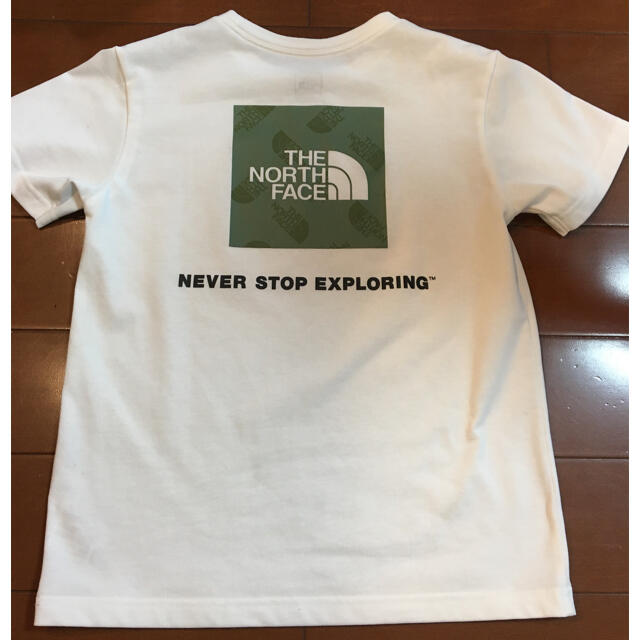 THE NORTH FACE(ザノースフェイス)の【美品　140】ノースフェイス　Tシャツ　白 キッズ/ベビー/マタニティのキッズ服男の子用(90cm~)(Tシャツ/カットソー)の商品写真