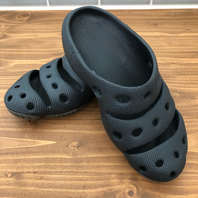 【新品未使用】KEEN キーン Yogui ヨギ  US9 27cm