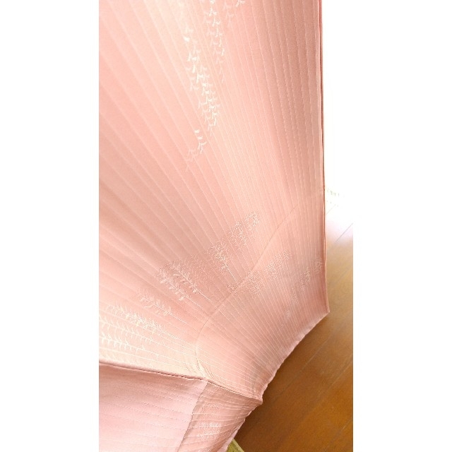 正絹着物 桃色 ピンク 藤のような華の細かい模様 レディースの水着/浴衣(着物)の商品写真