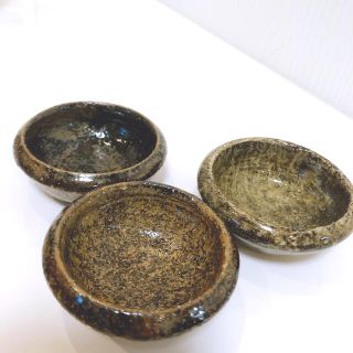 匿名配送！沖縄やちむん小皿3枚セット　沖縄陶芸品(食器)