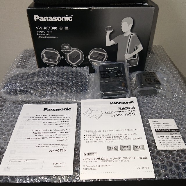Panasonic(パナソニック)の【名もなき修羅様専用】Panasonic 4K ビデオカメラ & アクセサリー スマホ/家電/カメラのカメラ(ビデオカメラ)の商品写真