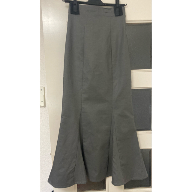 SNIDEL(スナイデル)のSNIDEL ハイウエストタイトヘムフレアスカートDGRY0サイズ レディースのスカート(ロングスカート)の商品写真