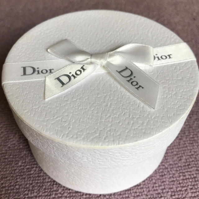 Dior(ディオール)の【Dior】ボックス　丸型 コスメ/美容のメイク道具/ケアグッズ(メイクボックス)の商品写真