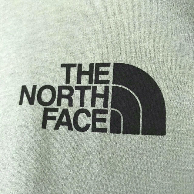 THE NORTH FACE(ザノースフェイス)のレアカラー  ♪ ノースフェイス  BOX Tシャツ モスグリーン 3XL 4L メンズのトップス(Tシャツ/カットソー(半袖/袖なし))の商品写真