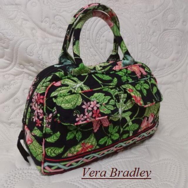 Vera Bradley(ヴェラブラッドリー)のVera Bradleyヴェラブラッドリー♡花柄キルティング黒×緑バッグ レディースのバッグ(ハンドバッグ)の商品写真