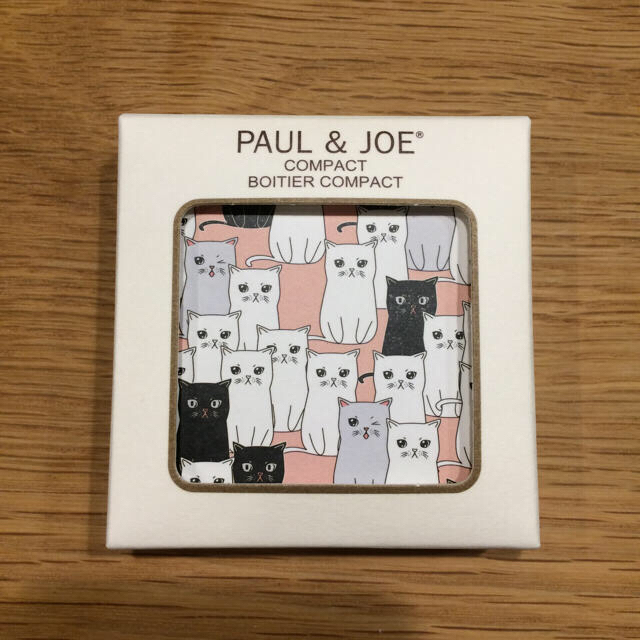 PAUL & JOE(ポールアンドジョー)の【nanaco様専用】PAUL&JOEアイカラートリオ009&おすましぷーちゃん コスメ/美容のベースメイク/化粧品(アイシャドウ)の商品写真