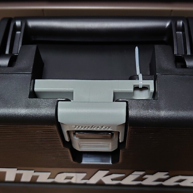 Makita(マキタ)の新品、未使用！マキタ 18vインパクトドライバ フルセット×2 自動車/バイクのバイク(工具)の商品写真