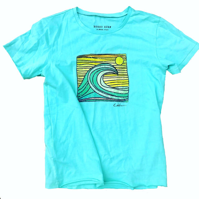 STANDARD CALIFORNIA(スタンダードカリフォルニア)の夏コーデ　LUSSO SURF レトロプリントTシャツ　Sサイズ☆RVCA メンズのトップス(Tシャツ/カットソー(半袖/袖なし))の商品写真