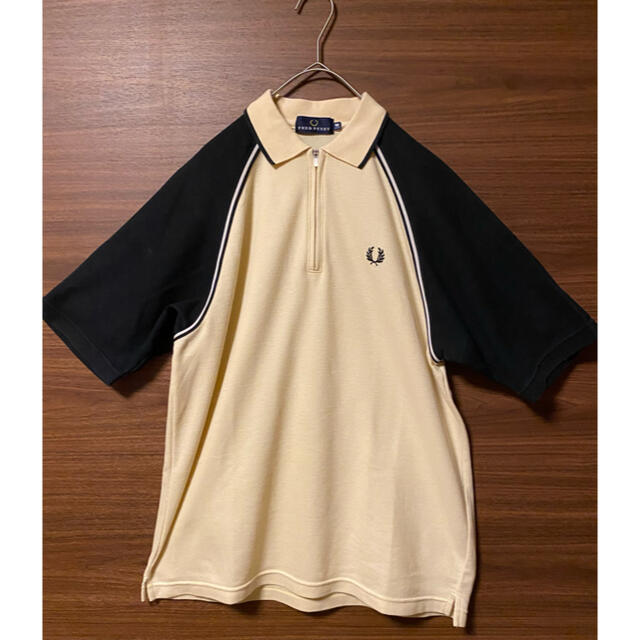 FRED PERRY(フレッドペリー)の【美品】FRED PERRY フロントハーフジップ　ポロシャツ☆ メンズのトップス(ポロシャツ)の商品写真