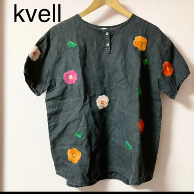 ケベル　サマーフラワー　kvell レディースのトップス(シャツ/ブラウス(半袖/袖なし))の商品写真