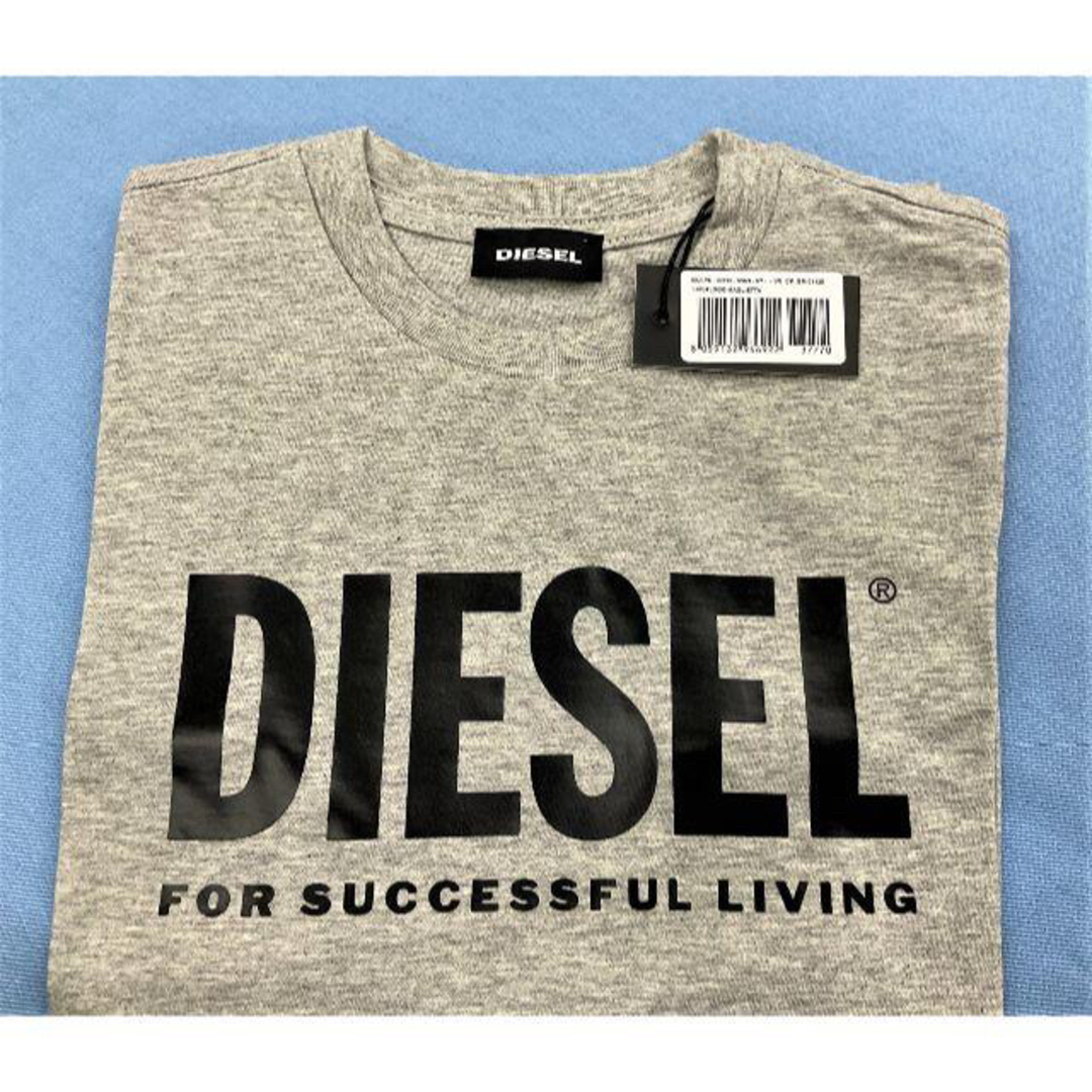 DIESEL(ディーゼル)のディーゼル　キッズ Tシャツ 02A　サイズ-6才　グレー　新品　00J4P6 キッズ/ベビー/マタニティのキッズ服男の子用(90cm~)(Tシャツ/カットソー)の商品写真