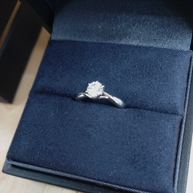 ラザールダイヤモンド 0.4ct 婚約指輪 Dカラー レディース