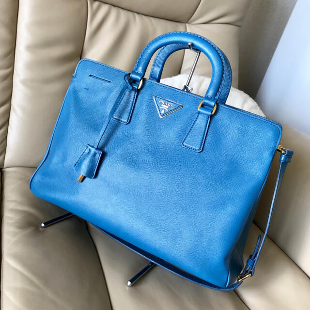 最高の品質 PRADA - PRADA プラダ♡サフィアーノ ハンドバッグ 鞄♡青