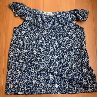 エイチアンドエム(H&M)のH&M 花柄トップス(Tシャツ/カットソー)