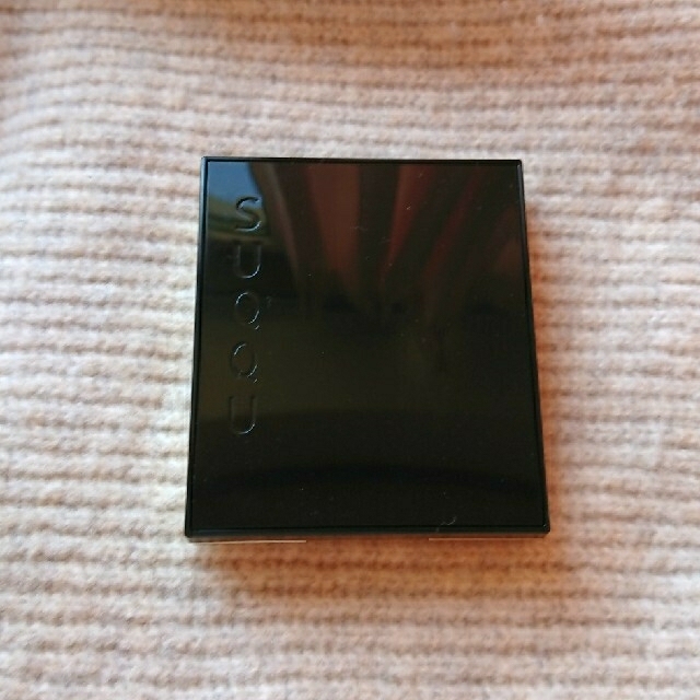 SUQQU(スック)のSUQQU スック デザイニングカラーアイズ UK限定色 月光華 未使用品 コスメ/美容のベースメイク/化粧品(アイシャドウ)の商品写真