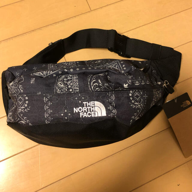 新品 未開封　THE NORTH FACE SWEEP  バンダナプリント