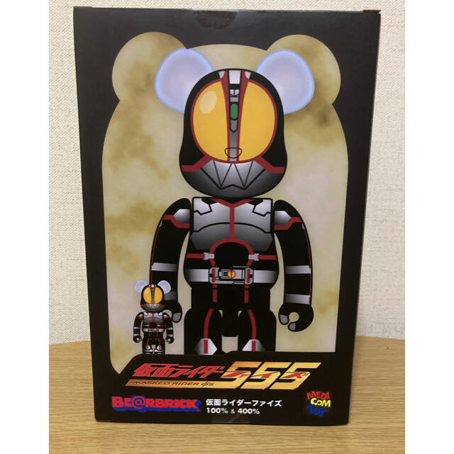 MEDICOM TOY(メディコムトイ)の新品・未開封　ベアブリック 仮面ライダーファイズ　100%400％ エンタメ/ホビーのフィギュア(特撮)の商品写真