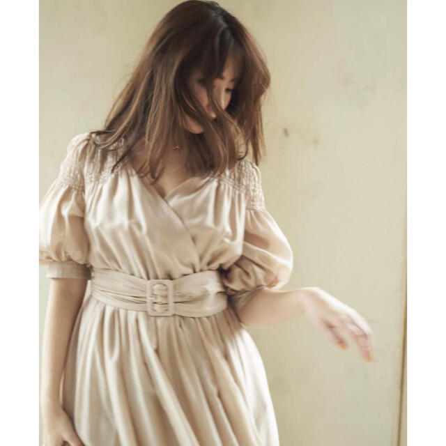 SNIDEL(スナイデル)のherlipto Airy Volume Sleeve Dress 同型品 レディースのワンピース(ロングワンピース/マキシワンピース)の商品写真