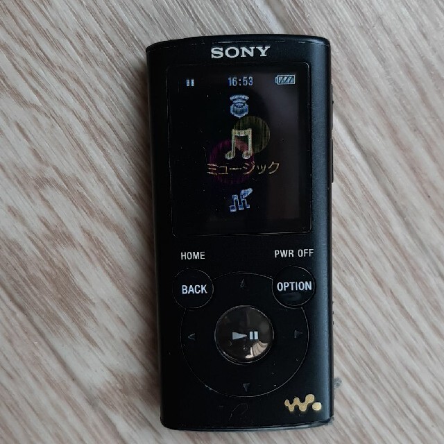 SONY(ソニー)のSONY ウォークマン　NW-E052 2Gb スマホ/家電/カメラのオーディオ機器(ポータブルプレーヤー)の商品写真