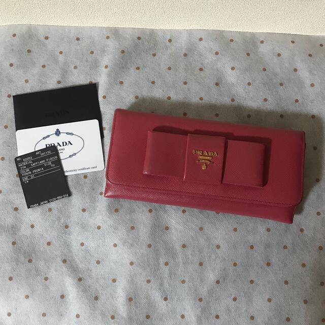 PRADA(プラダ)のPRADA 長財布 レディースのファッション小物(財布)の商品写真