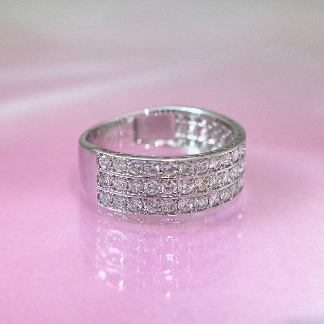 新品 ダイヤモンド リング 1.00ct Pt950 レディースのアクセサリー(リング(指輪))の商品写真