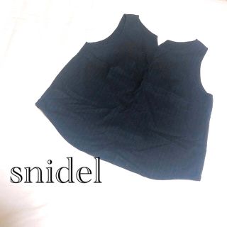 スナイデル(SNIDEL)の【美品】snidel スナイデル　ノースリーブ　トップス　ストライプ(カットソー(半袖/袖なし))