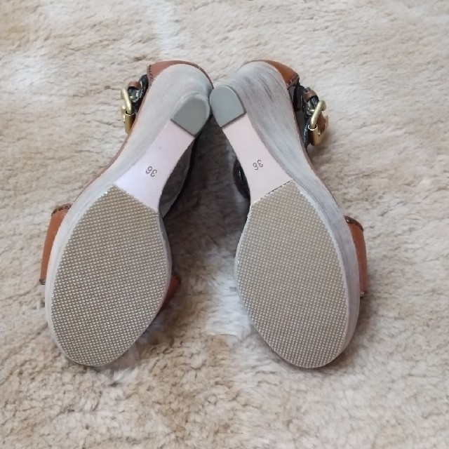 Chloe(クロエ)の美品⭐️新品クロエ サンダル 36 レディースの靴/シューズ(サンダル)の商品写真