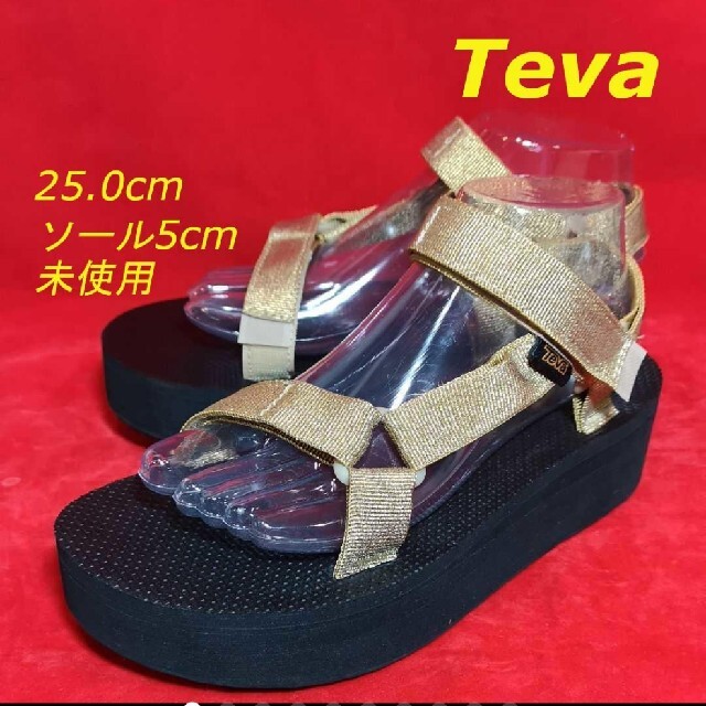 Teva(テバ)のTeva FTATFORM UNIVARSAL 厚底サンダル 人気 テバサン レディースの靴/シューズ(サンダル)の商品写真