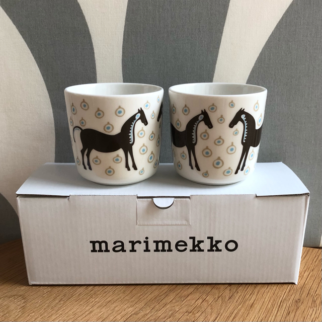 marimekko(マリメッコ)のきなこもち様専用 新品 マリメッコ Musta Tamma マグカップ ラテマグ インテリア/住まい/日用品のキッチン/食器(食器)の商品写真