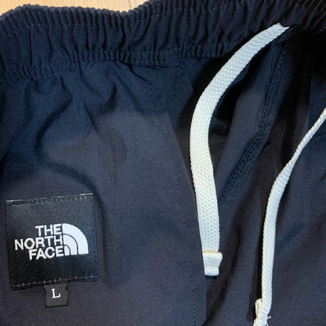 THE NORTH FACE(ザノースフェイス)の新品　ノースフェイス バーサタイルショーツ メンズ Lサイズ K ブラック メンズのパンツ(ショートパンツ)の商品写真