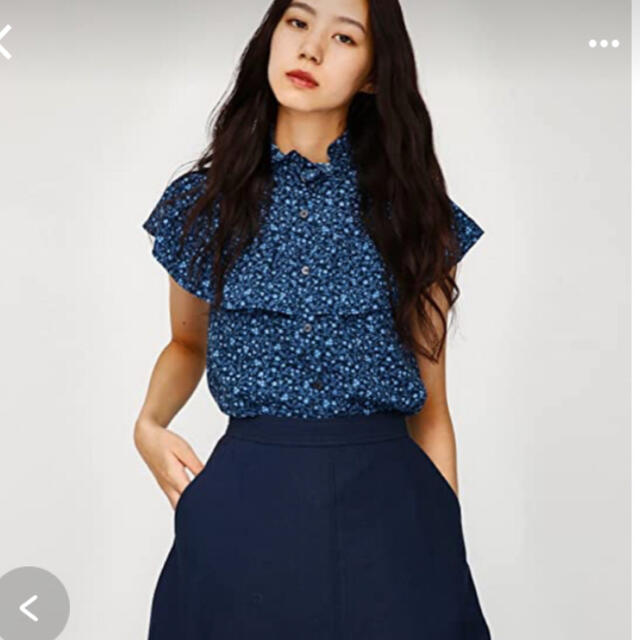 moussy(マウジー)の新品未使用品✨MOUSSY 花柄フリルブラウス レディースのトップス(シャツ/ブラウス(半袖/袖なし))の商品写真