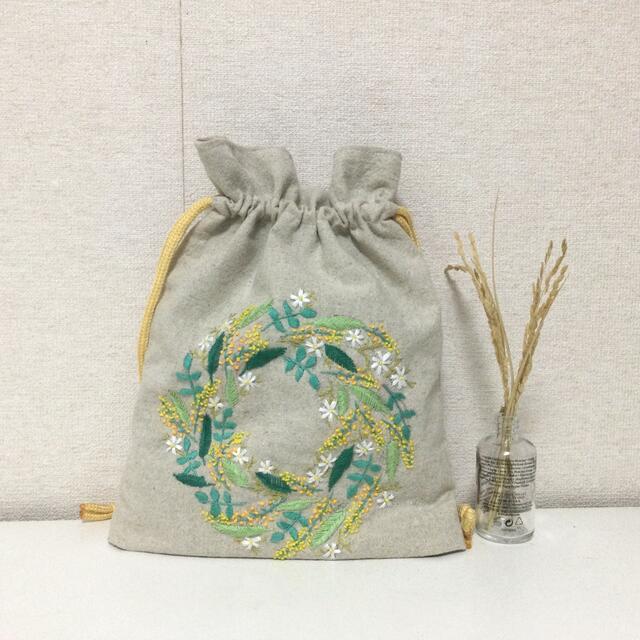 刺繍巾着　ミモザ　ハンドメイド ハンドメイドのファッション小物(ポーチ)の商品写真