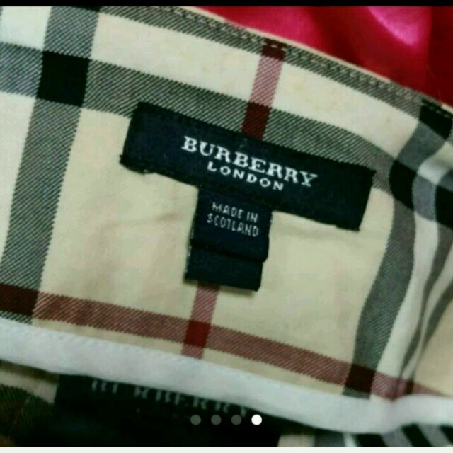 BURBERRY(バーバリー)のbubbles様専用！Burberryチェック柄ミニ巻スカート レディースのスカート(ミニスカート)の商品写真